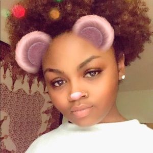 Meet your Posher, Crystal